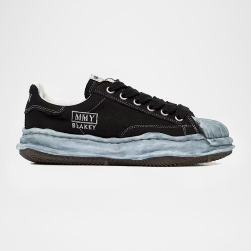 Blakey OG Sole Distressed Canvas Low Top Sneaker