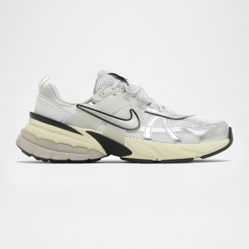 V2K Run Runner Sneaker